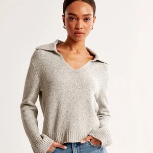 Hudson North 100% Cashmere Women's  V-Neck Sweater size small lightweight